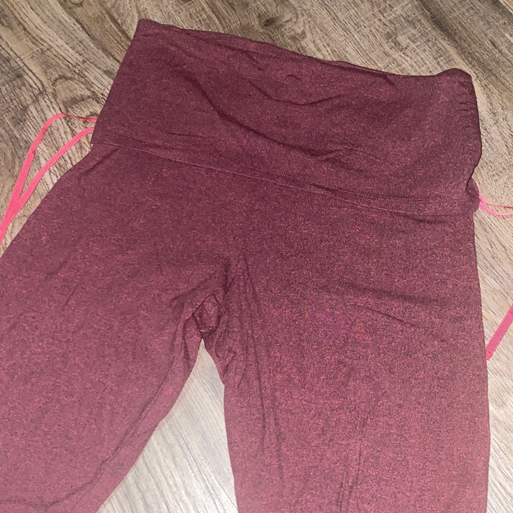 Victoria’s Secret Sport Wine Red Legging Yoga Pants // SZ S (Long)